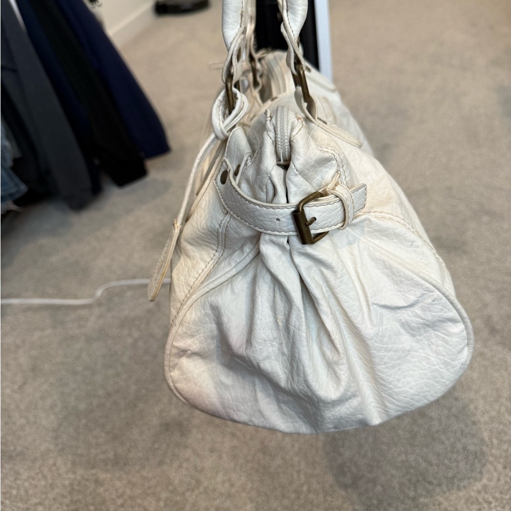 Chic White Leather Satchel - Picture 7 of 15